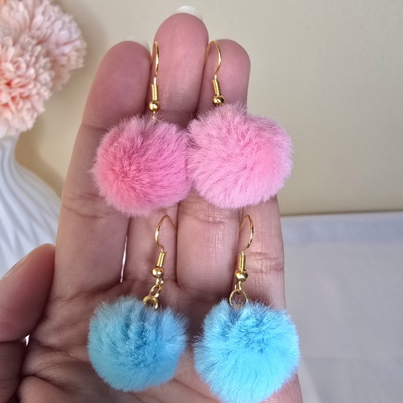2 Pairs Pink and Blue Pom Pom Earrings - Picture 8 of 9